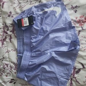 Nike Shorts Large